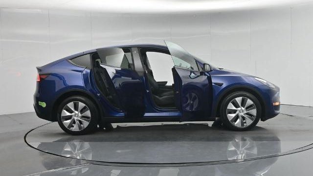 2023 Tesla Model Y Base