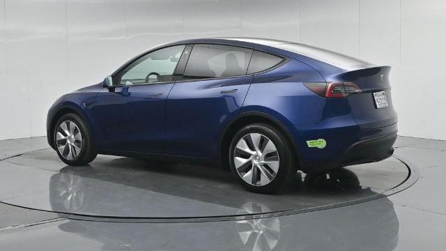 2023 Tesla Model Y Base