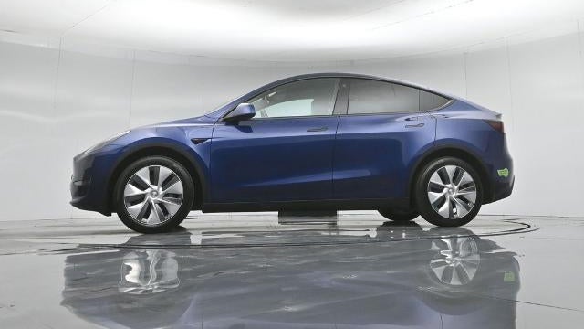 2023 Tesla Model Y Base