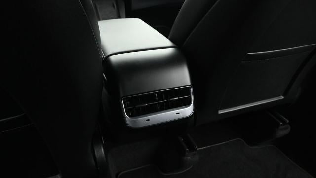 2023 Tesla Model Y Base