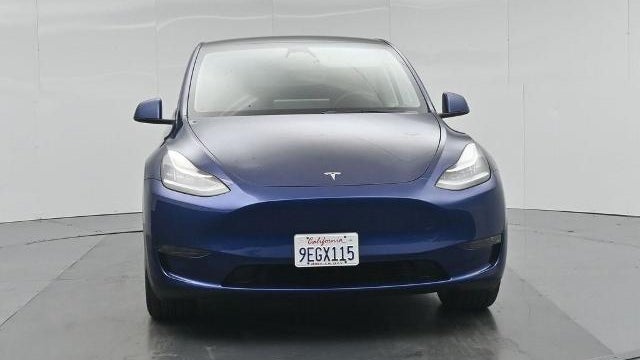 2023 Tesla Model Y Base