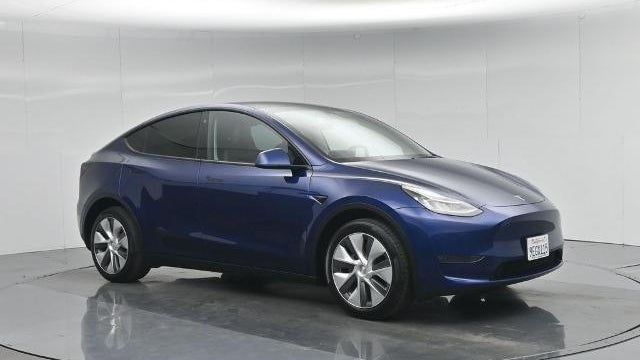 2023 Tesla Model Y Base