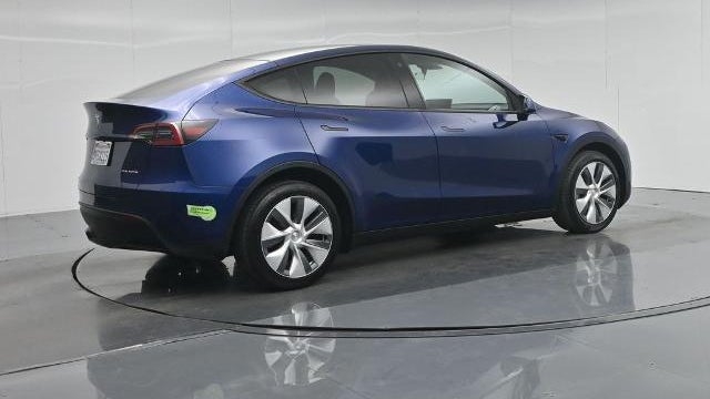 2023 Tesla Model Y Base