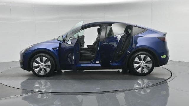 2023 Tesla Model Y Base