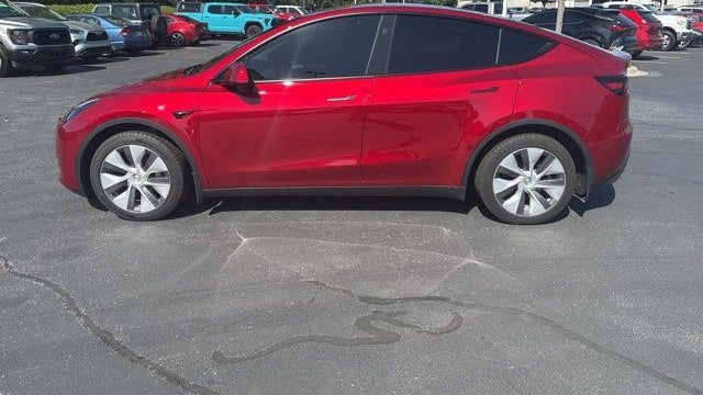 2024 Tesla Model Y Long Range