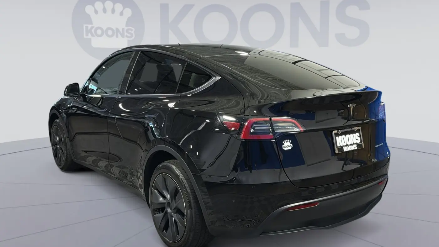 2024 Tesla Model Y Long Range