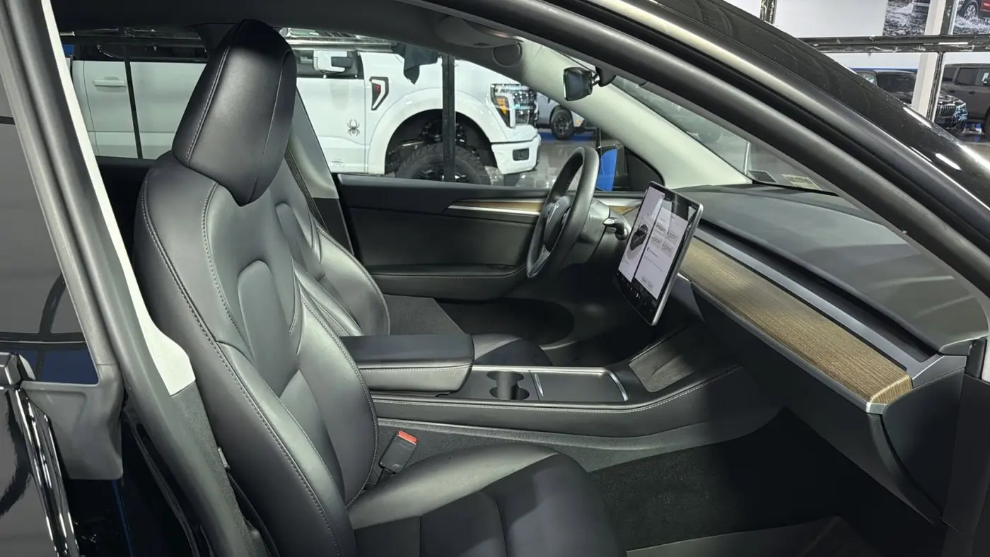 2024 Tesla Model Y Long Range