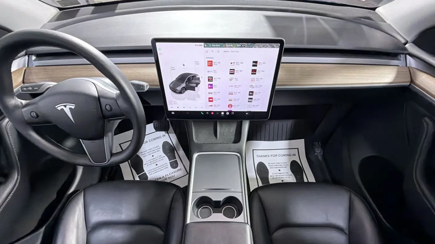 2024 Tesla Model Y Long Range