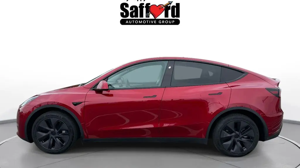2025 Tesla Model Y Long Range