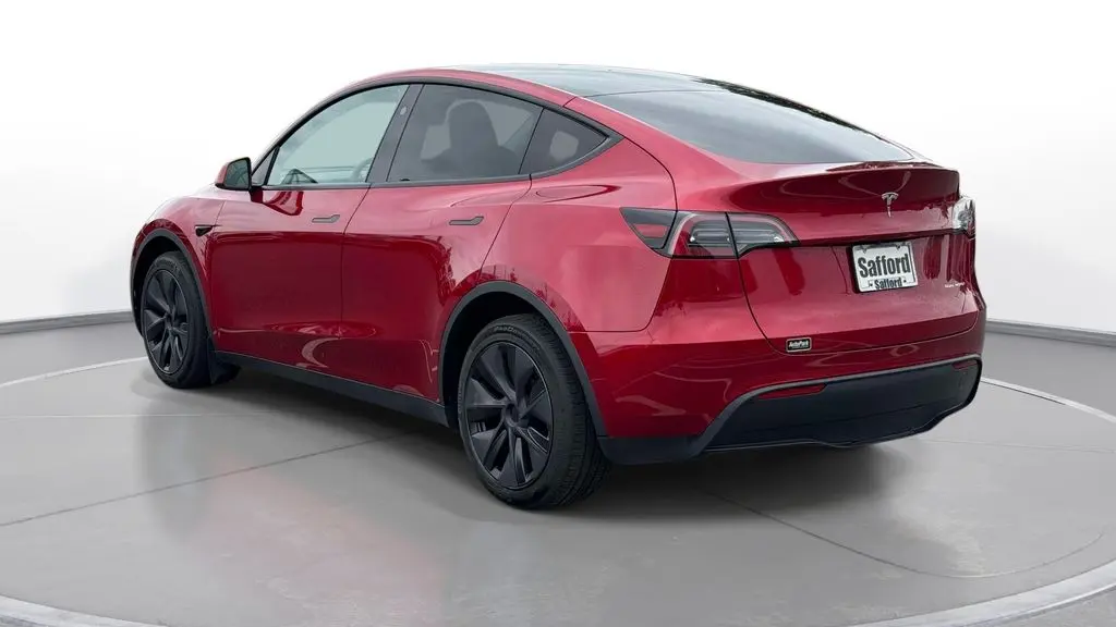 2025 Tesla Model Y Long Range