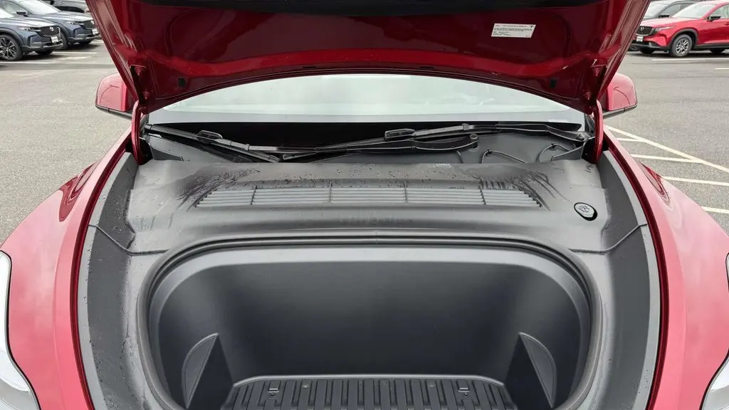 2025 Tesla Model Y Long Range
