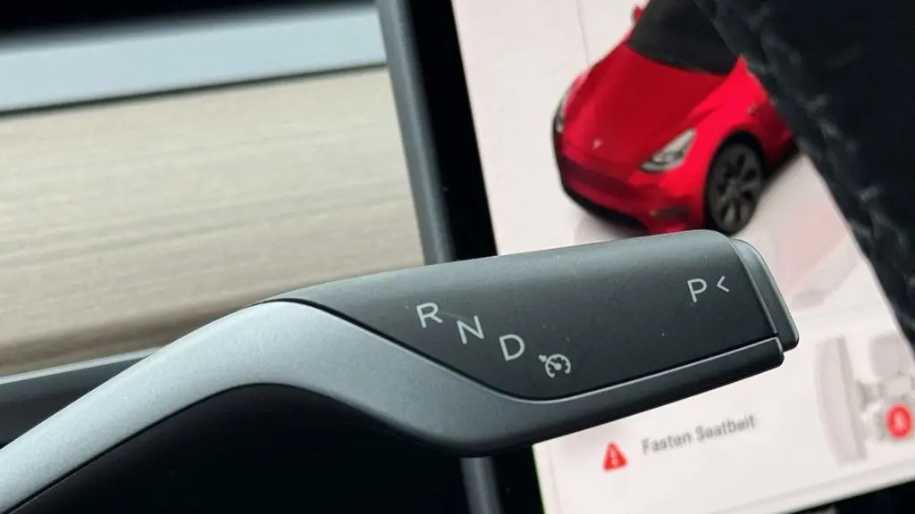 2025 Tesla Model Y Long Range