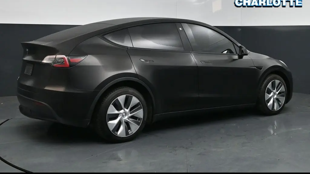 2023 Tesla Model Y Base