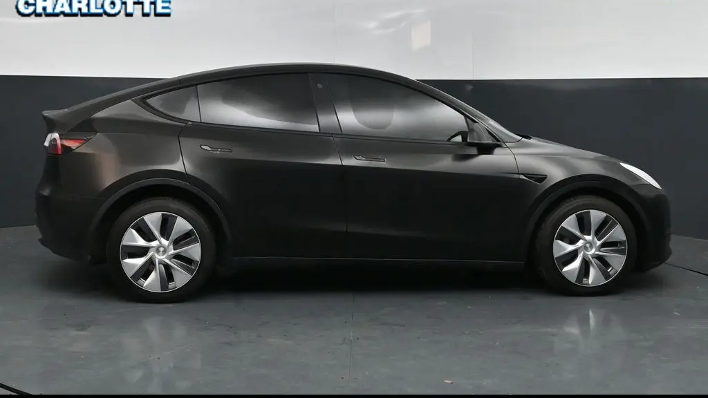 2023 Tesla Model Y Base