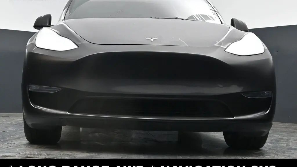 2023 Tesla Model Y Base