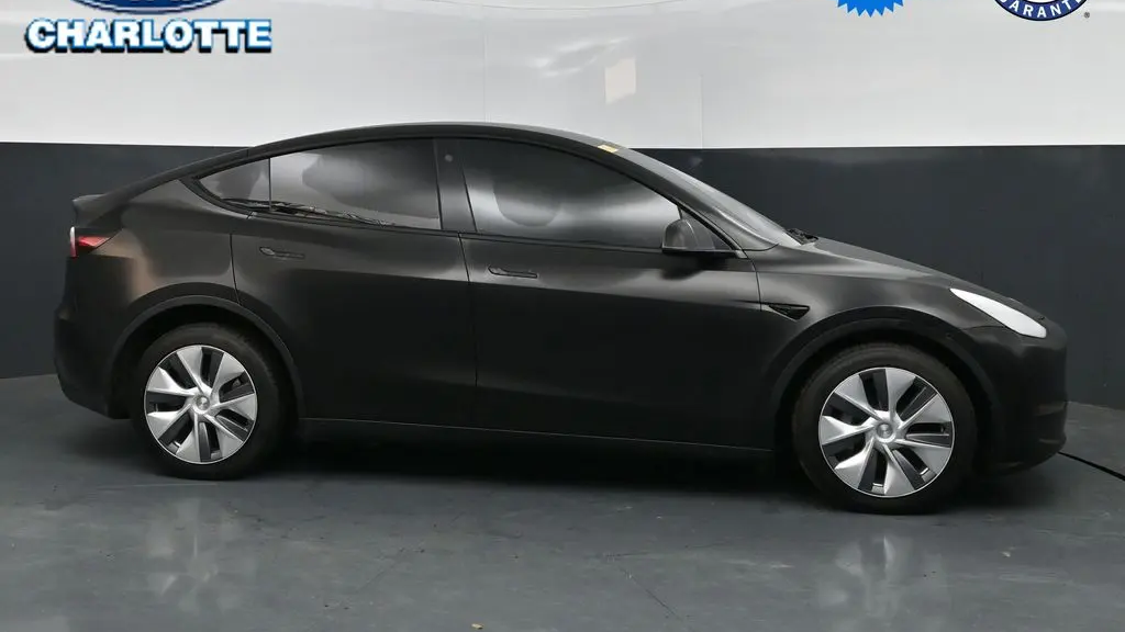 2023 Tesla Model Y Base