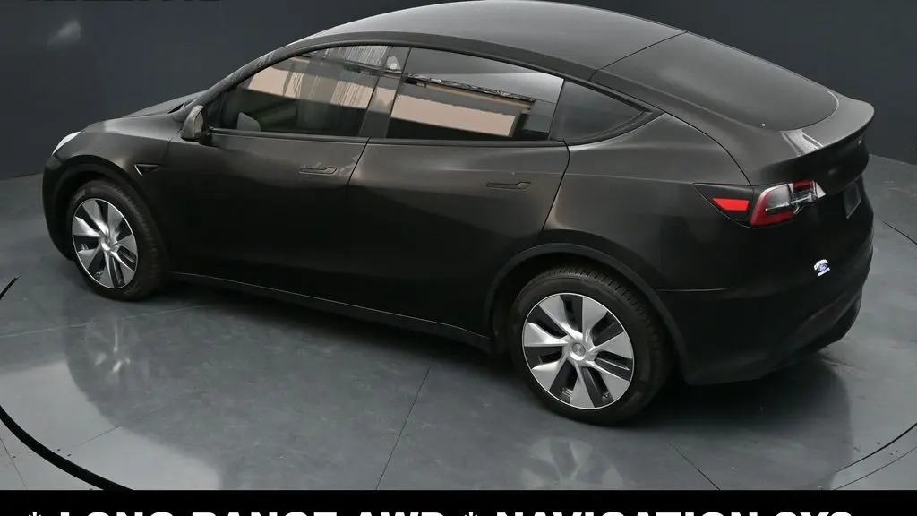 2023 Tesla Model Y Base