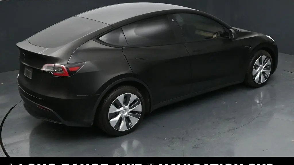 2023 Tesla Model Y Base