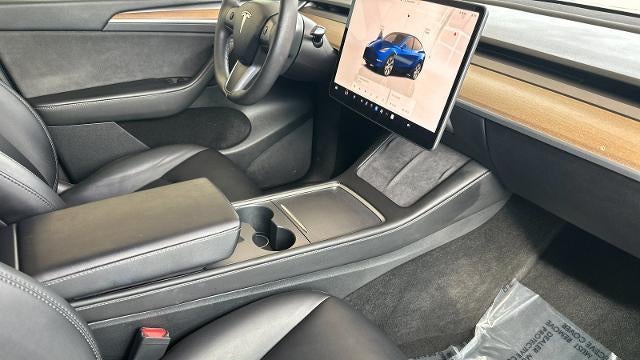 2023 Tesla Model Y Base
