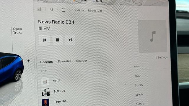 2023 Tesla Model Y Base