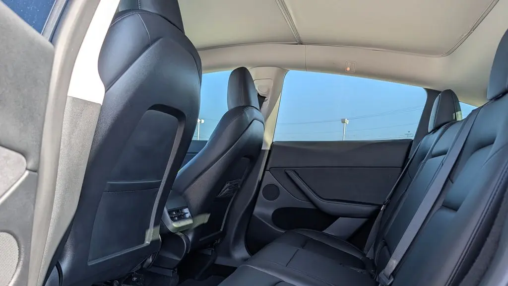 2023 Tesla Model Y Base