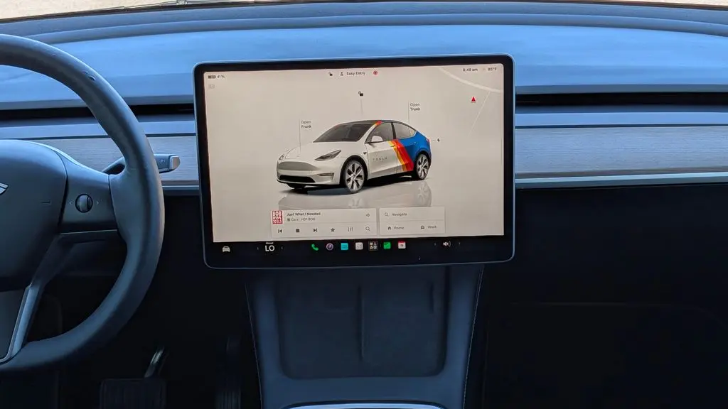 2023 Tesla Model Y Base
