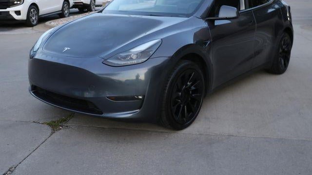 2023 Tesla Model Y Base