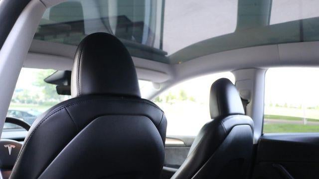 2023 Tesla Model Y Base