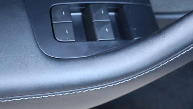 2023 Tesla Model Y Base