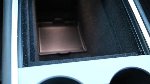 2023 Tesla Model Y Base