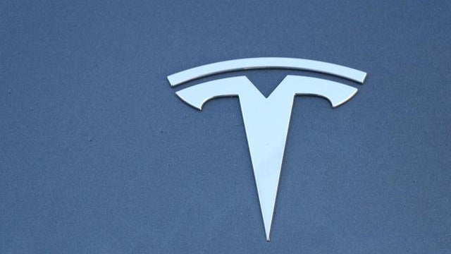 2023 Tesla Model Y Base