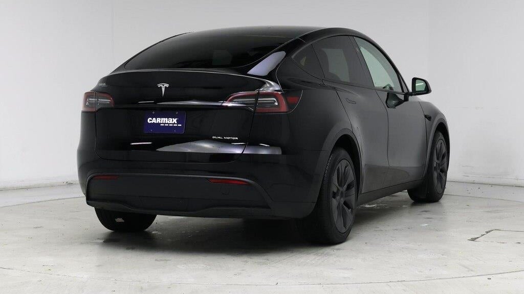 2025 Tesla Model Y Long Range