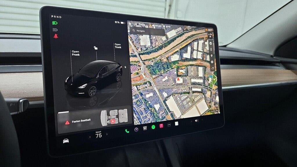 2025 Tesla Model Y Long Range