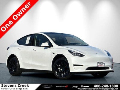 Photo of a 2022 Tesla Model Y AWD Long Range 4DR Crossover for sale