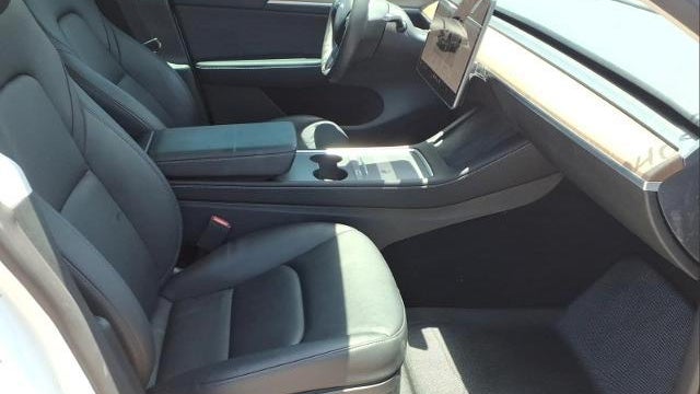 2023 Tesla Model Y Base