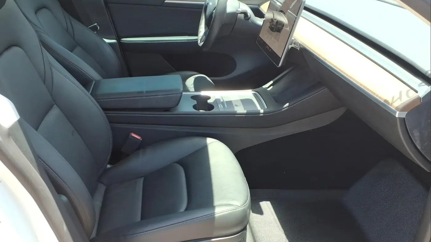 2023 Tesla Model Y Base