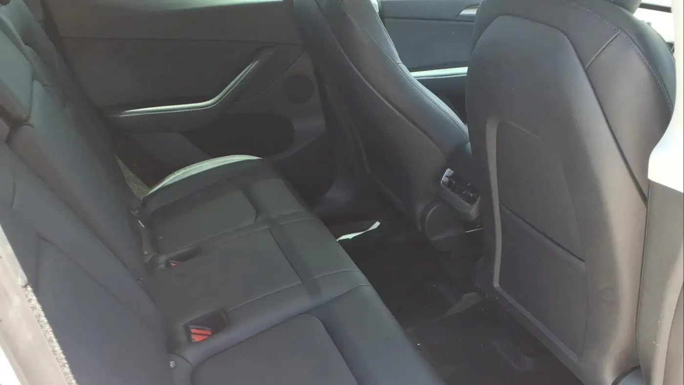2023 Tesla Model Y Base