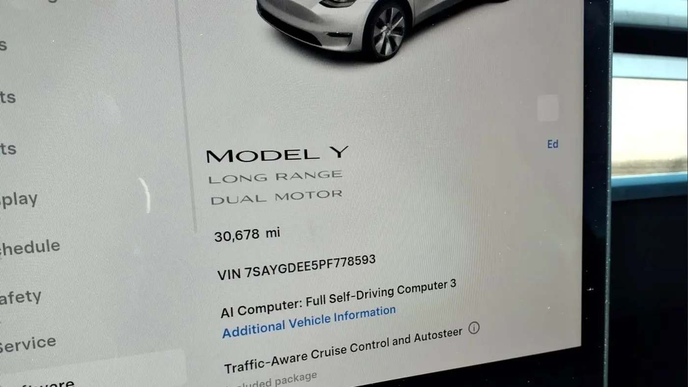 2023 Tesla Model Y Base