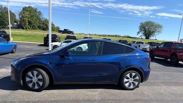 2023 Tesla Model Y Base