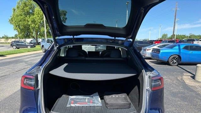 2023 Tesla Model Y Base