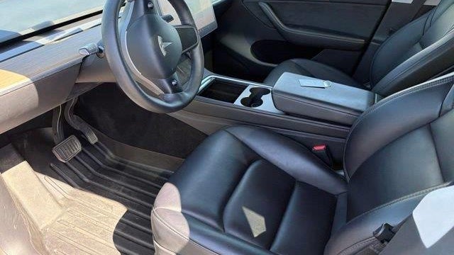 2023 Tesla Model Y Base