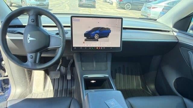 2023 Tesla Model Y Base