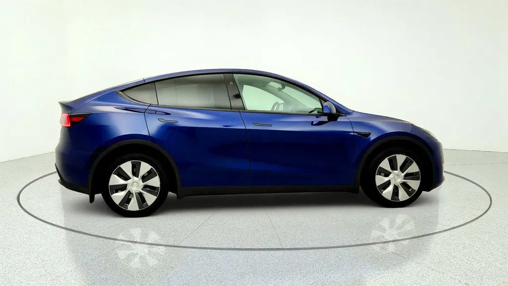 2023 Tesla Model Y Base