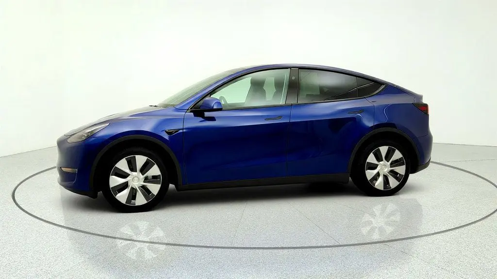 2023 Tesla Model Y Base