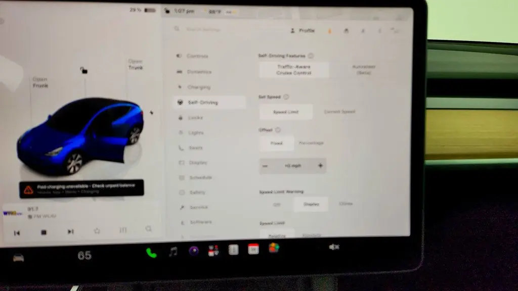 2023 Tesla Model Y Base