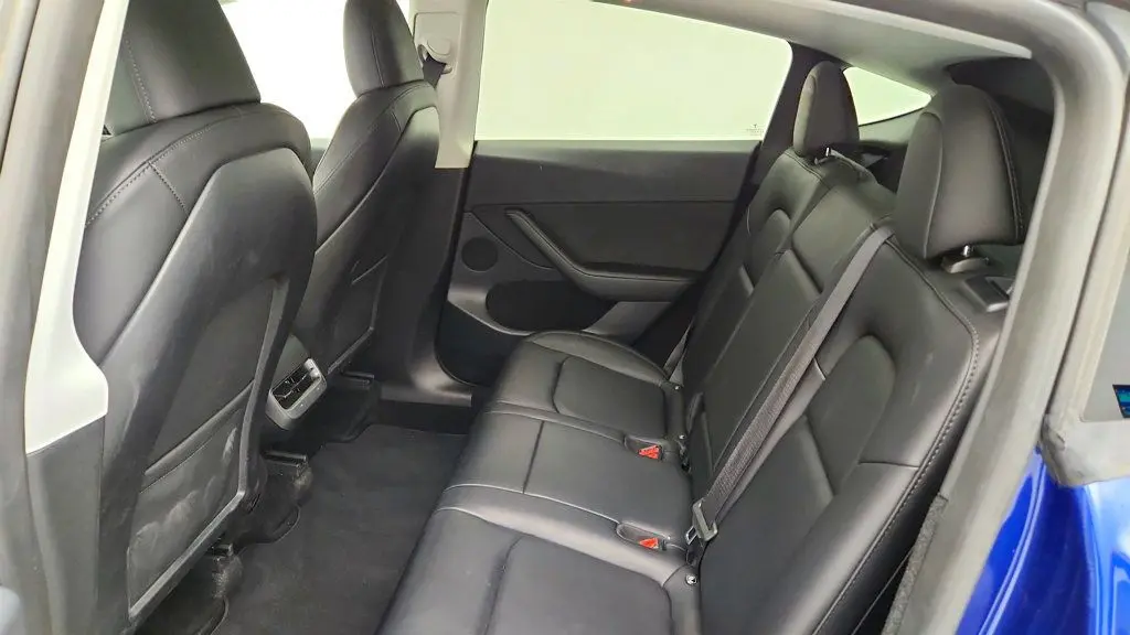 2023 Tesla Model Y Base
