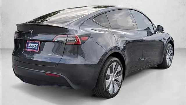 2024 Tesla Model Y Long Range