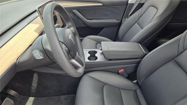 2025 Tesla Model Y Long Range