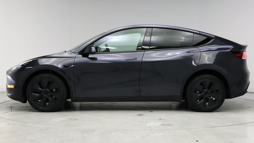 2025 Tesla Model Y Long Range