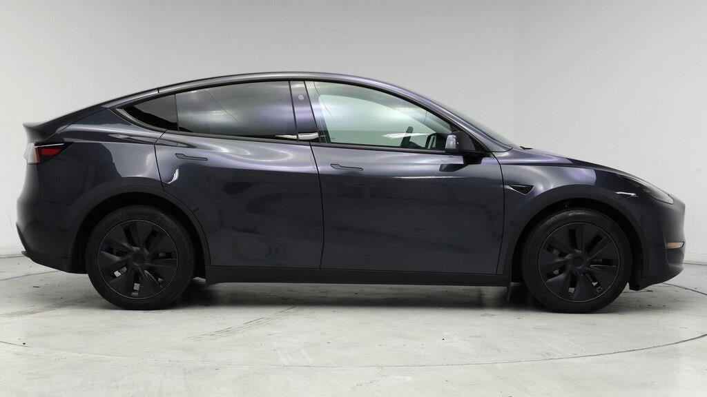 2025 Tesla Model Y Long Range